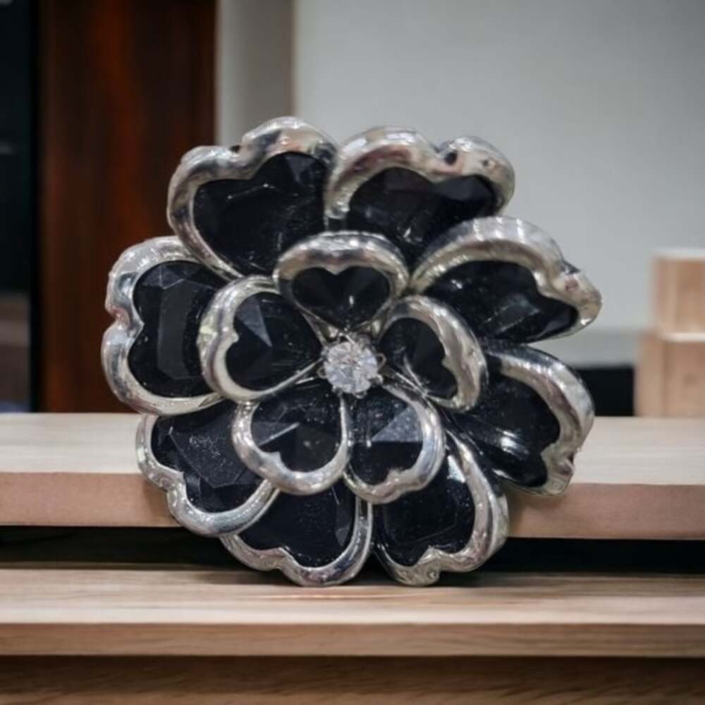 Black and Silver adjustable flower ring